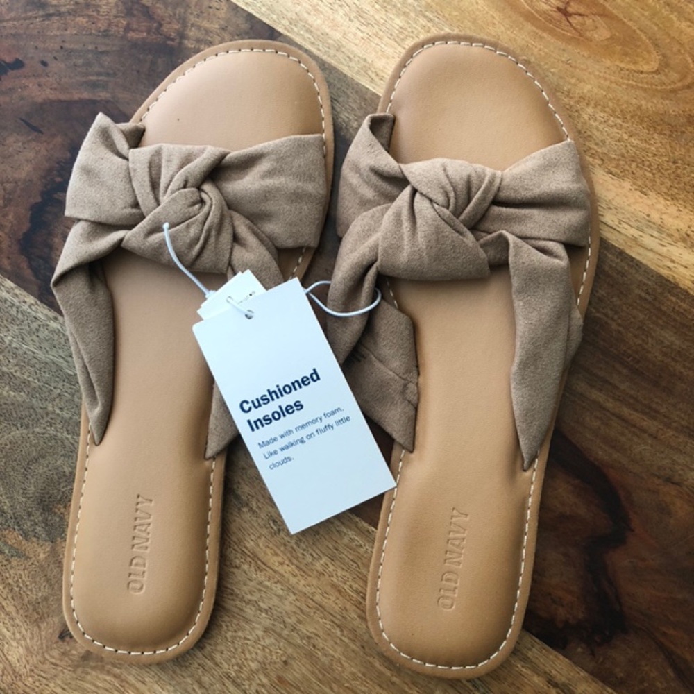 Old Navy Slide Sandals sz 7 in Tan